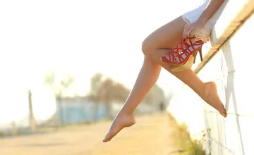 Forfait Pédicure & Pose de Vernis semi-permanent French